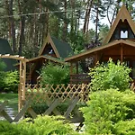 Osrodek Wypoczynkowy Puszczyk Wolnostojace Sosnowe Z Zadaszonym Tarasem 度假居 谢拉库夫