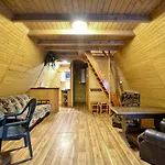 Osrodek Wypoczynkowy Puszczyk Wolnostojace Sosnowe Z Zadaszonym Tarasem 度假居 谢拉库夫