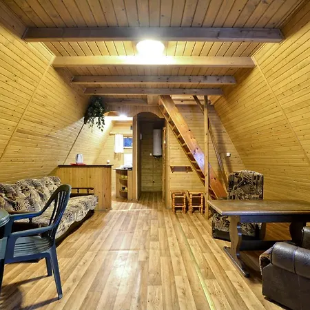 Osrodek Wypoczynkowy Puszczyk Wolnostojace Sosnowe Z Zadaszonym Tarasem Holiday home Sierakow (Greater Poland)