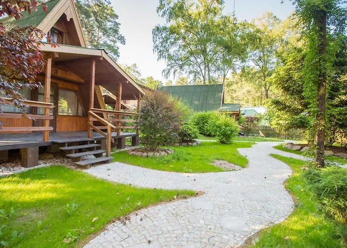 Osrodek Wypoczynkowy Puszczyk Wolnostojace Sosnowe Z Zadaszonym Tarasem *